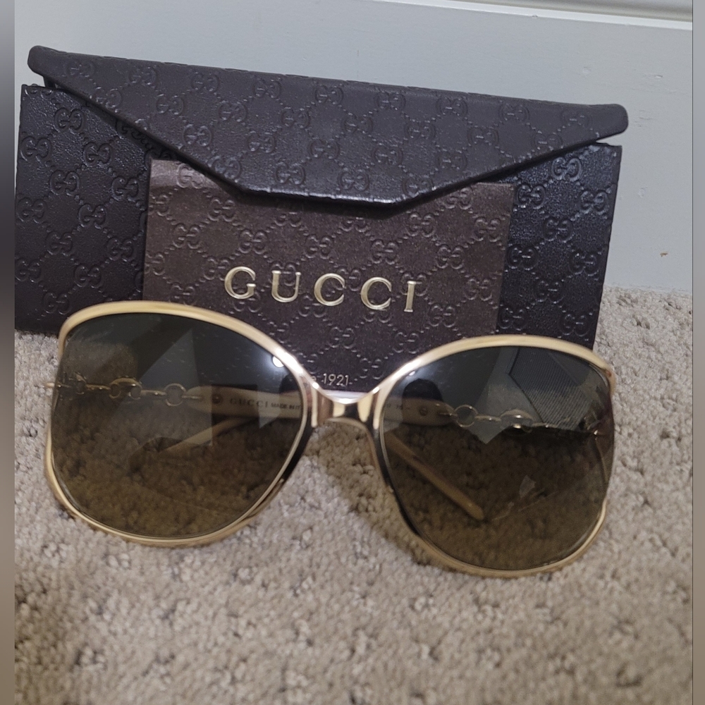 GUCCI one size gold